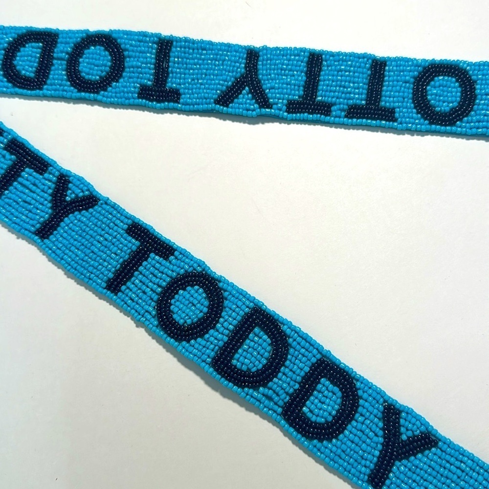 “Hotty Toddy” Ole Miss Beaded Purse Strap - Picture 6 of 6
